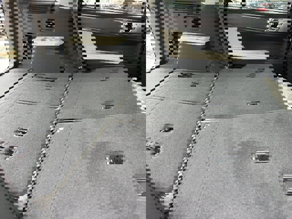 New 2025 Hyundai Santa Fe SEL image 36