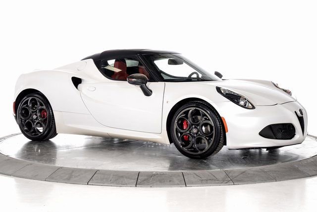Used 2019 Alfa Romeo 4C Spider RWD image 10