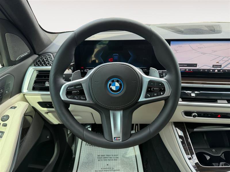 Used 2025 BMW X5 xDrive50e w/ M Sport Package AWD/4WD image 14