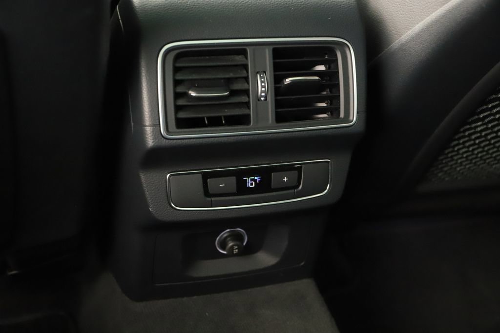 Used 2018 Audi Q5 2.0T Premium Plus w/ Premium Plus Package AWD/4WD image 19