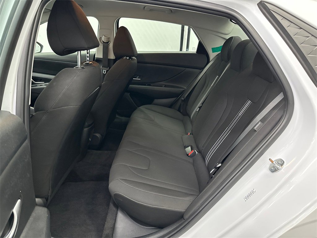 Used 2024 Hyundai Elantra SEL image 19