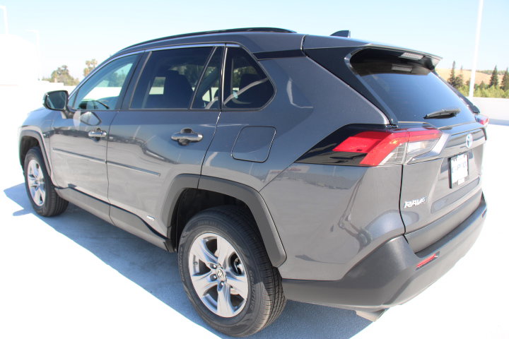 Certified 2024 Toyota RAV4 LE image 5