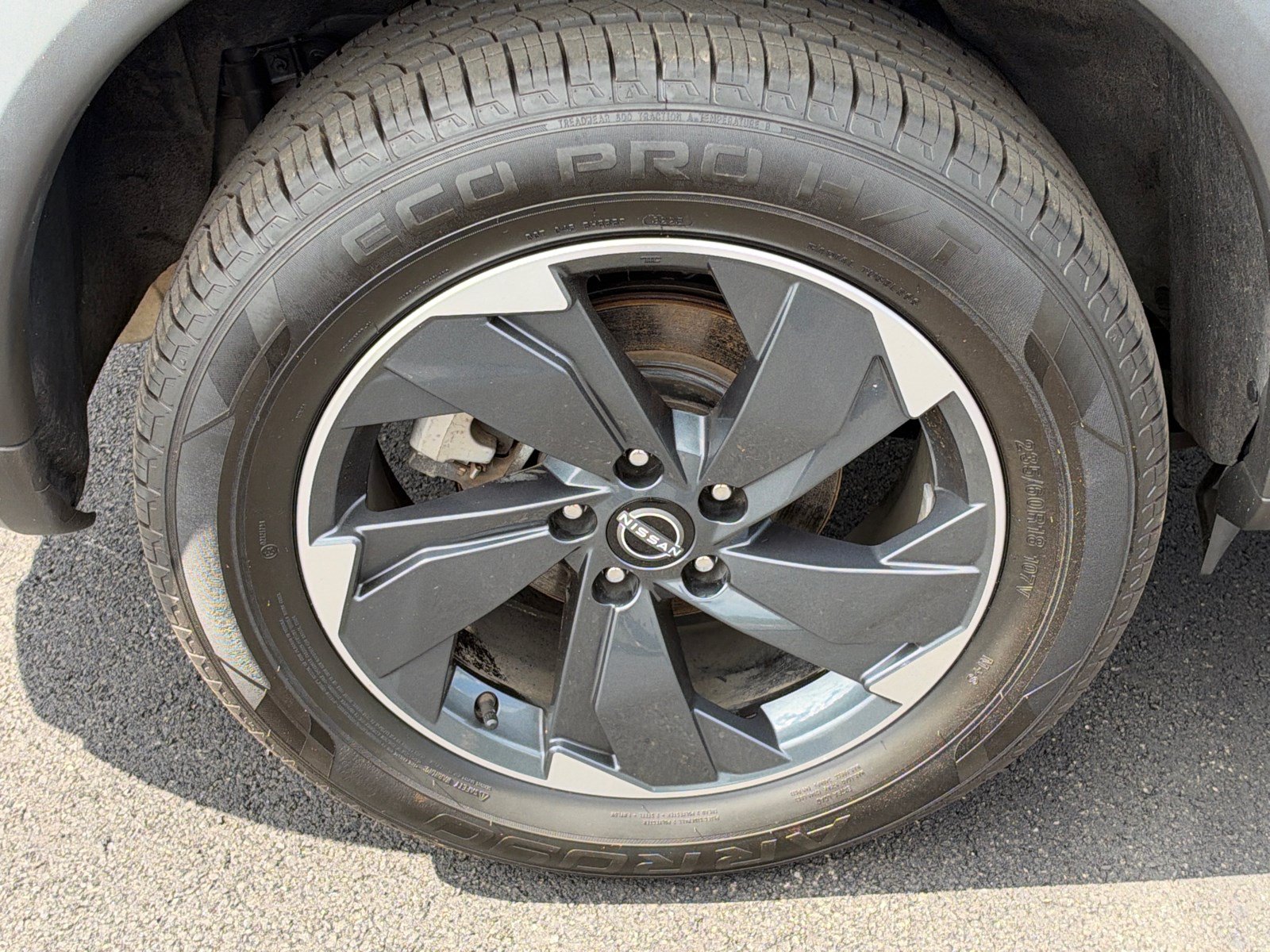 Used 2024 Nissan Rogue SV AWD/4WD image 17