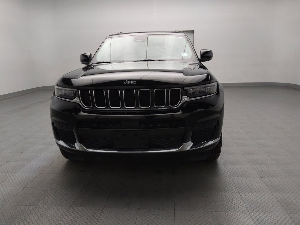 Used 2023 Jeep Grand Cherokee L Laredo image 15