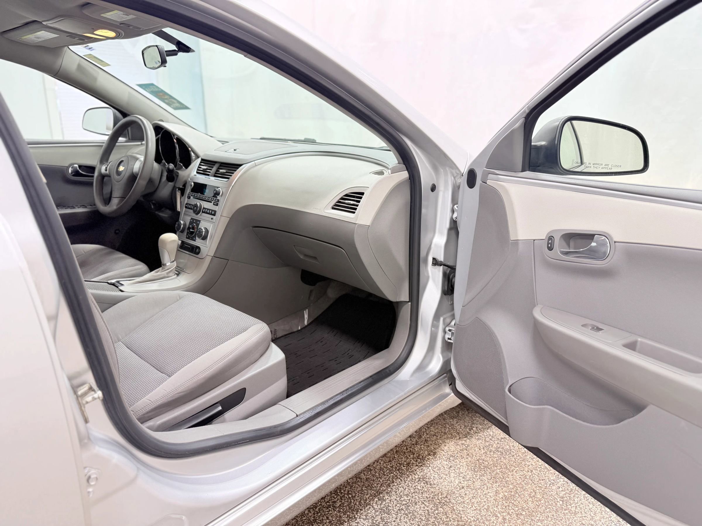 Used 2012 Chevrolet Malibu LS image 26