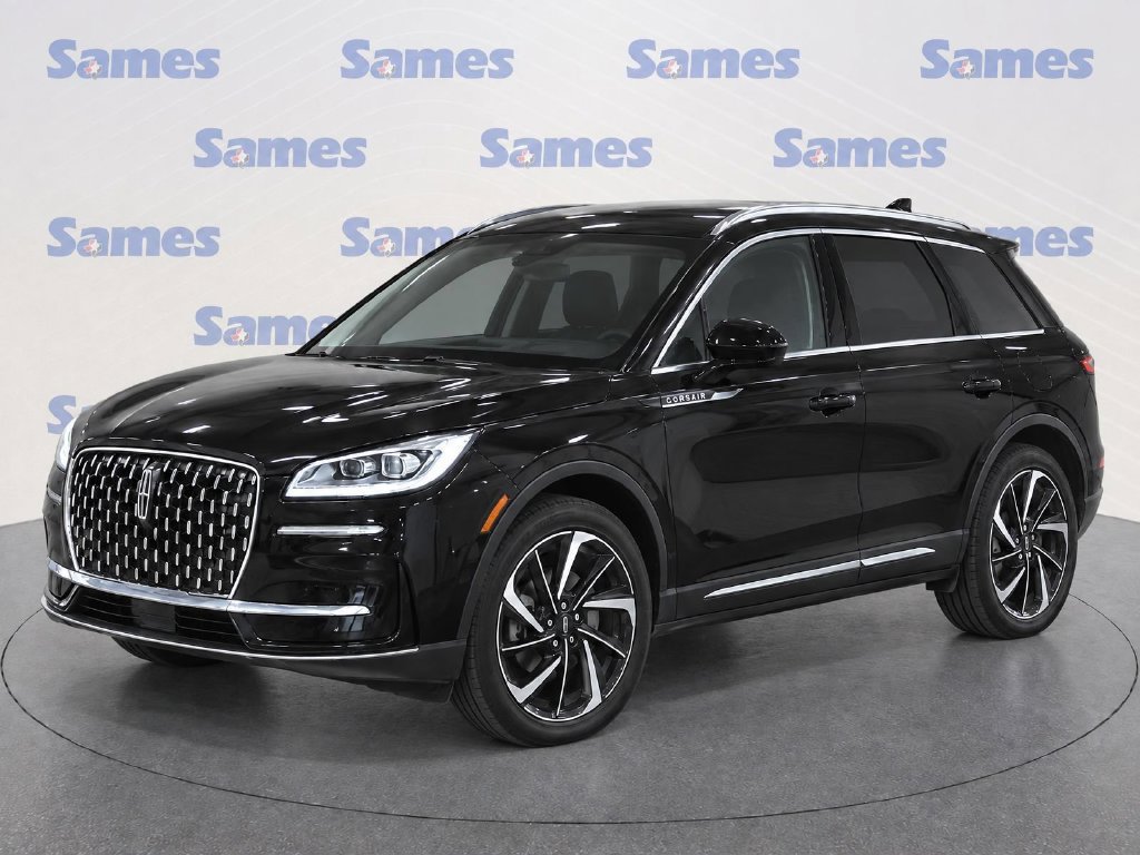 Used 2024 Lincoln Corsair Reserve w/ Towing Package FWD image 2