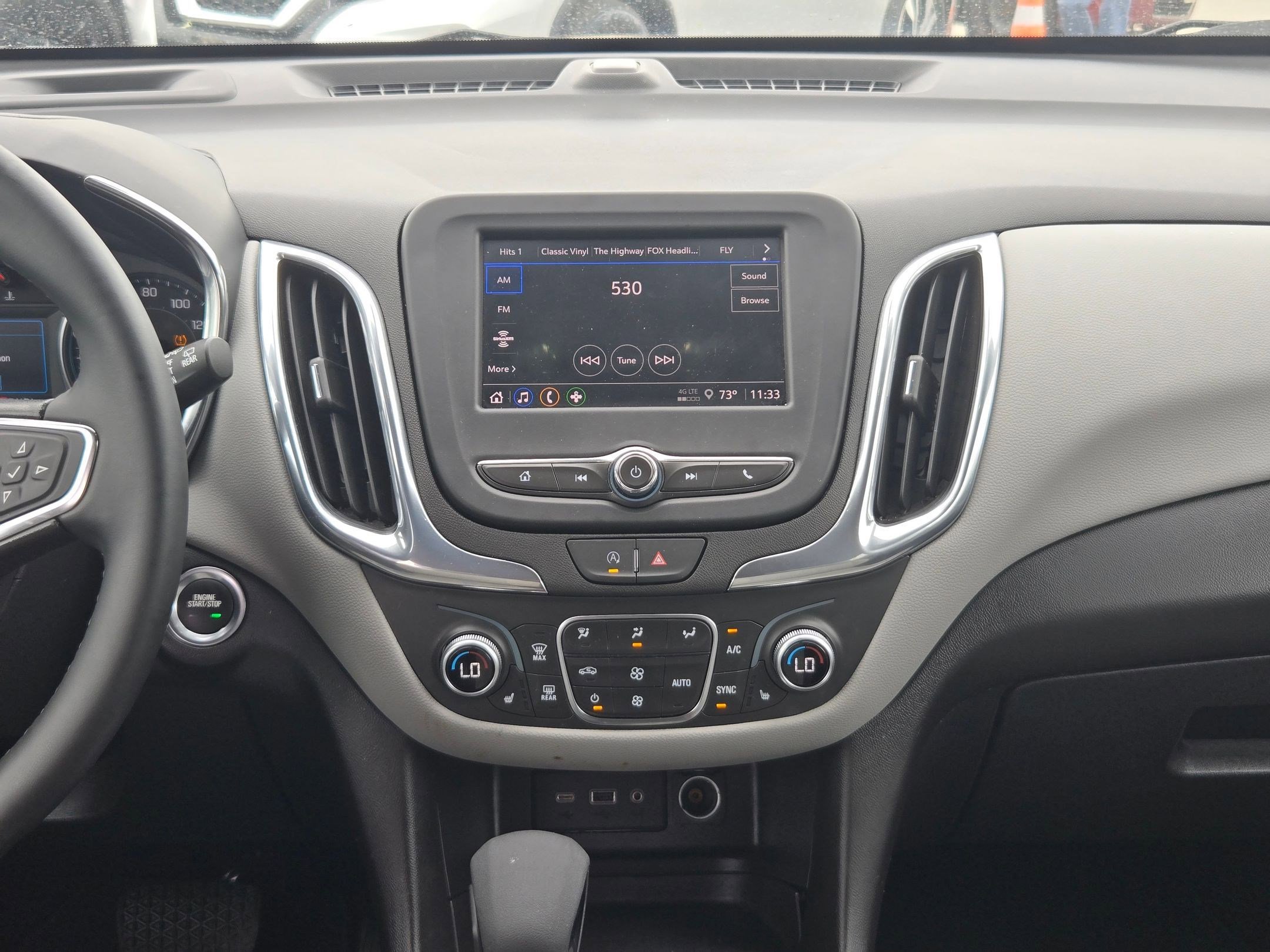 Used 2023 Chevrolet Equinox LT AWD/4WD image 16