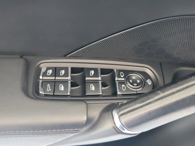 Used 2016 Porsche Cayenne GTS AWD/4WD image 27