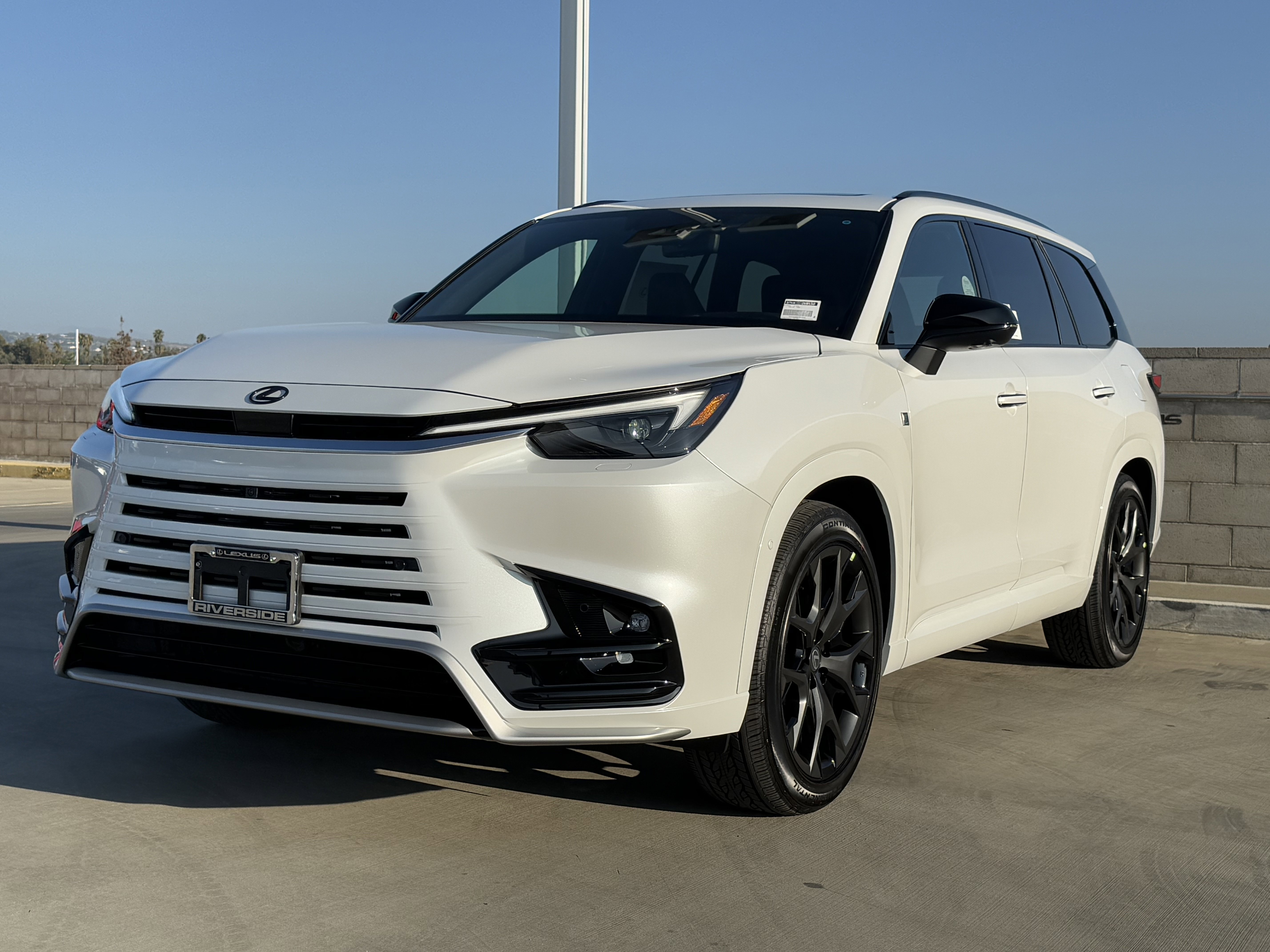 New 2026 Lexus TX 500h AWD image 8