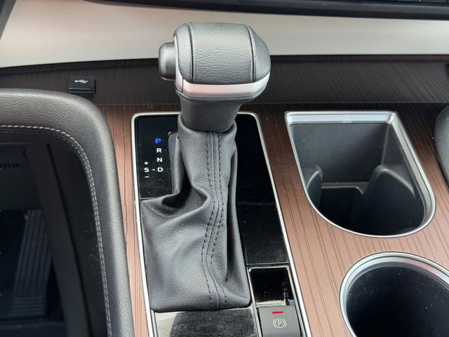 Used 2024 Toyota Sienna XLE FWD image 31