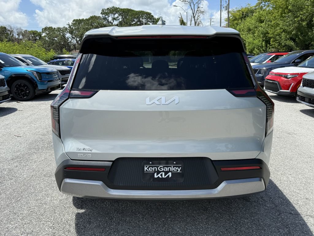 New 2026 Kia EV9 Light image 5