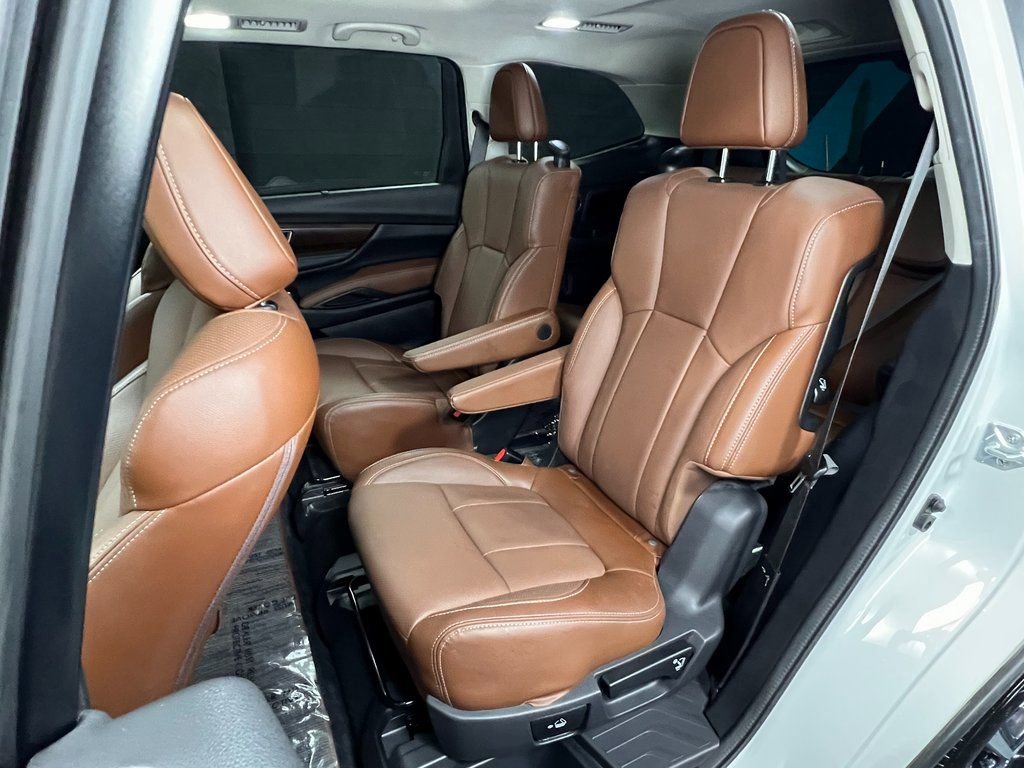Used 2024 Subaru Ascent Touring w/ Popular Package #2 image 14