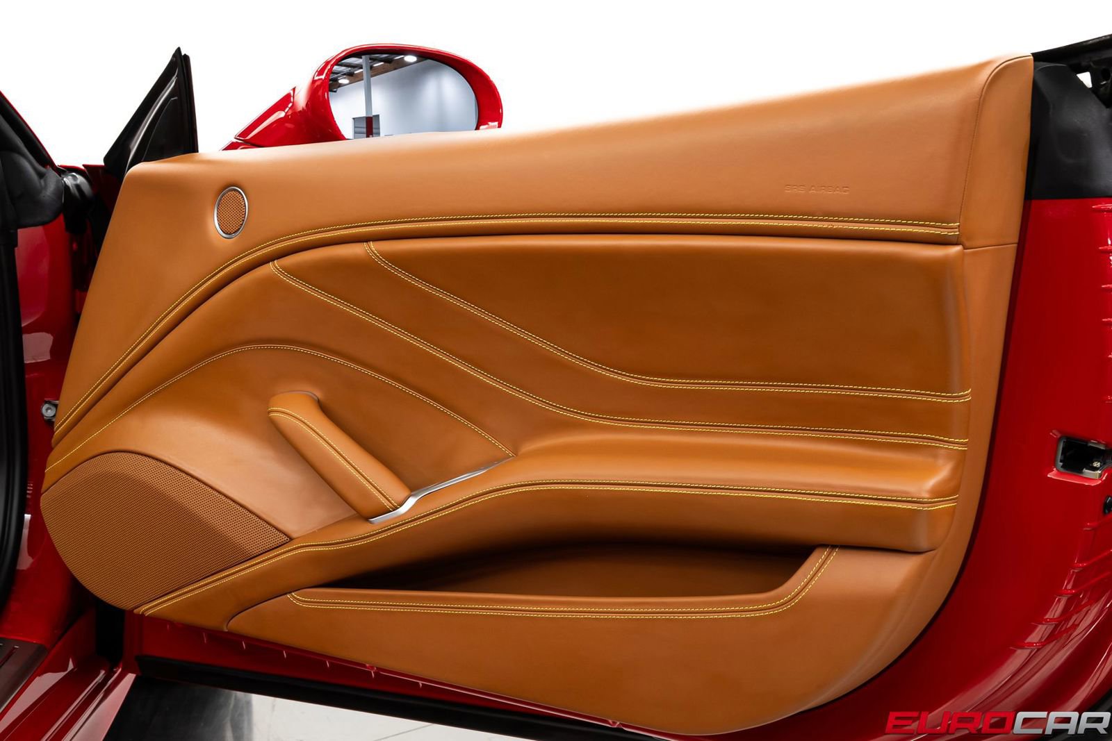 Used 2016 Ferrari California T image 27