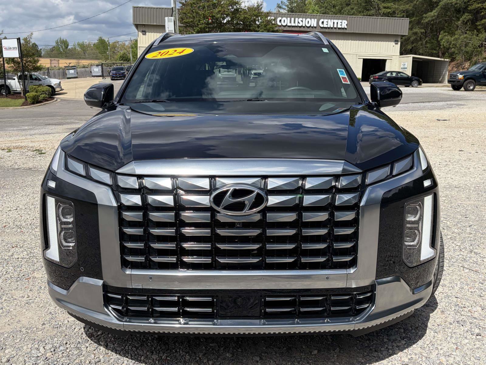 Used 2024 Hyundai Palisade Calligraphy image 25