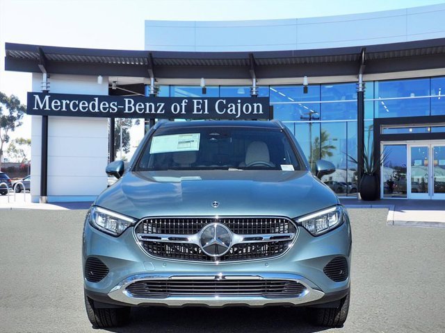 New 2026 Mercedes-Benz GLC 300 image 2