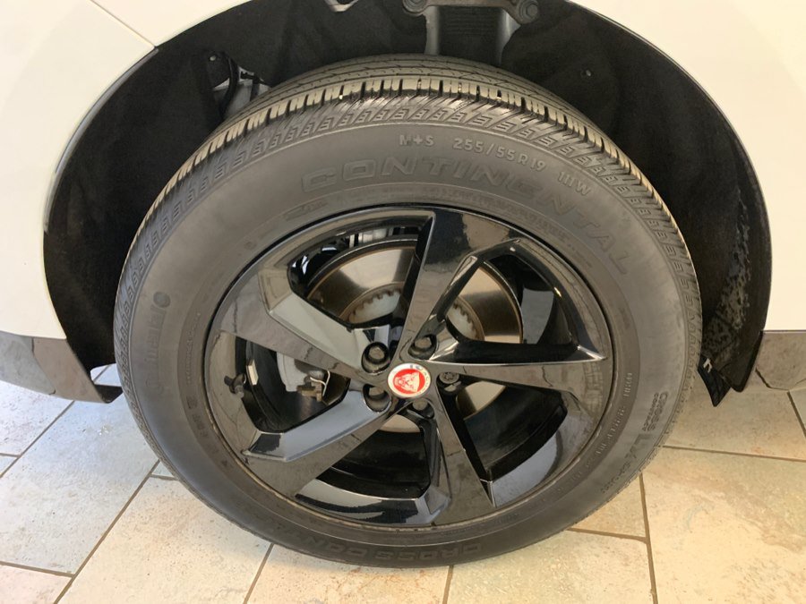 Used 2023 Jaguar F-PACE S AWD/4WD image 12