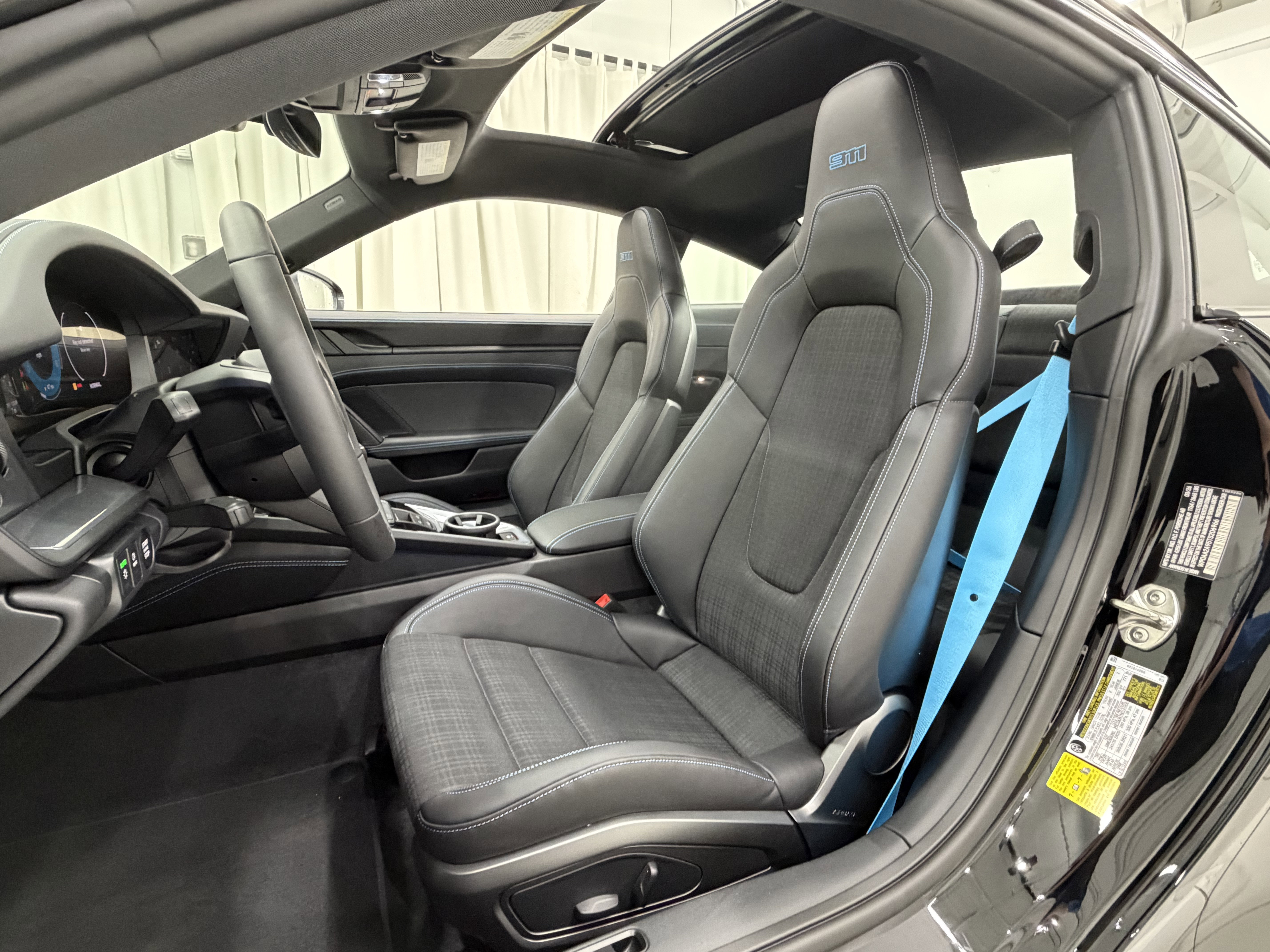 New 2026 Porsche 911 Carrera T RWD image 31