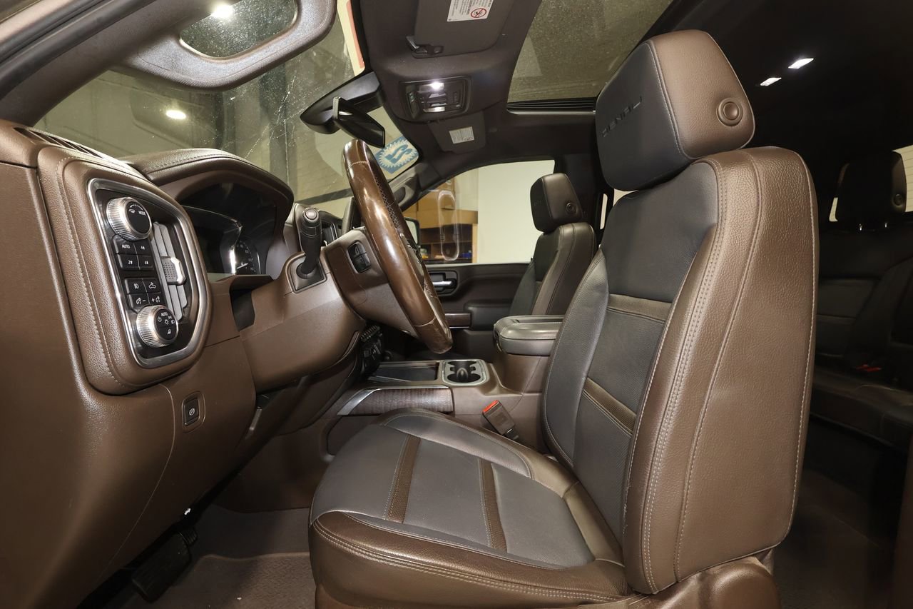 Used 2022 GMC Sierra 3500 Denali AWD/4WD image 14