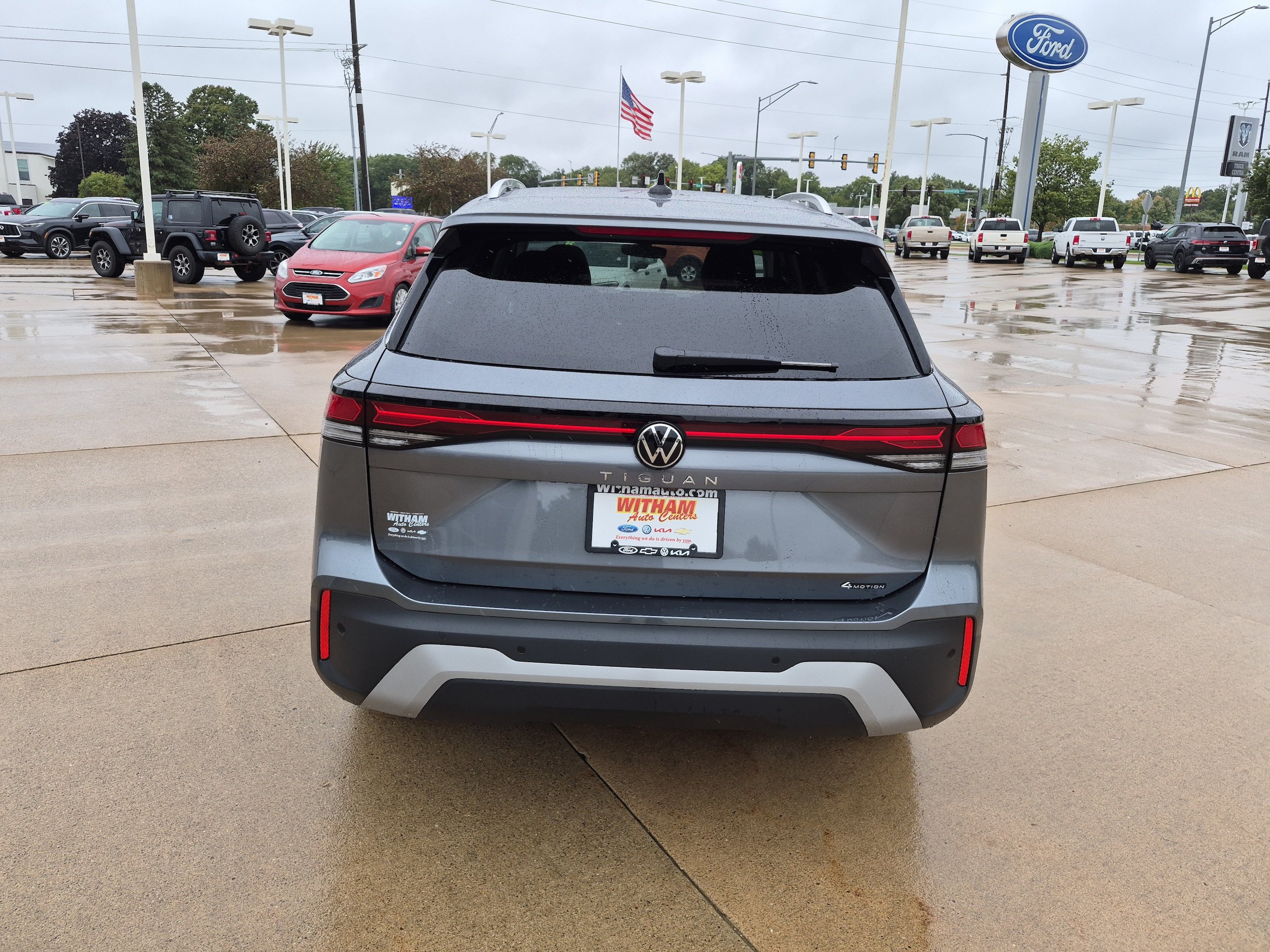 New 2026 Volkswagen Tiguan S AWD/4WD image 5