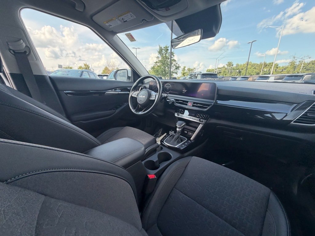 Used 2024 Kia Seltos S AWD/4WD image 10