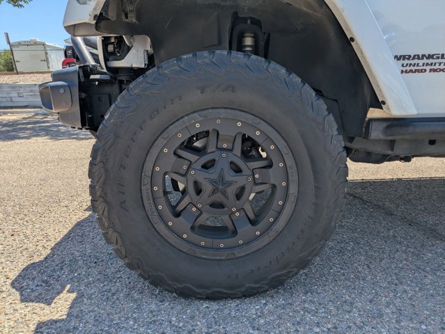 Used 2017 Jeep Wrangler Unlimited Rubicon AWD/4WD image 17
