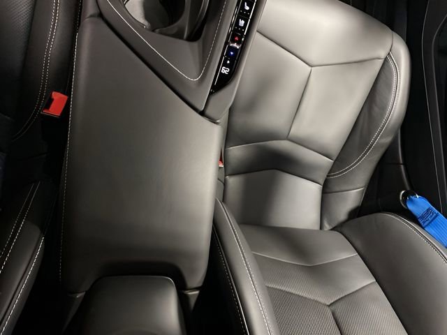 Used 2023 Chevrolet Corvette Stingray Preferred Cpe w/ Z51 Performance Package RWD image 17