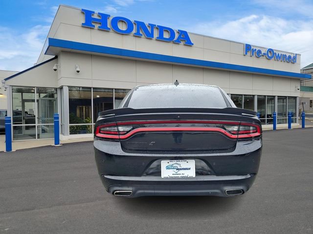 Used 2020 Dodge Charger SXT w/ Blacktop Package AWD/4WD image 5