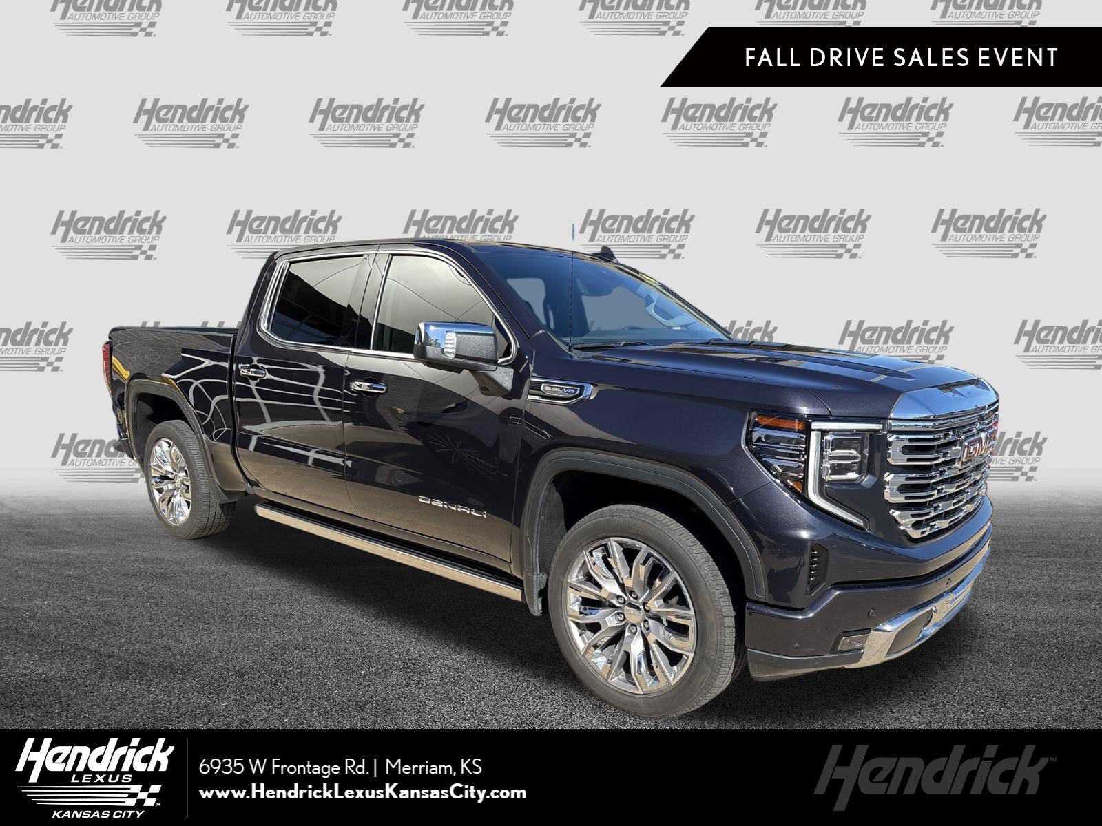 Used 2025 GMC Sierra 1500 Denali w/ Denali Reserve Package AWD/4WD image 1