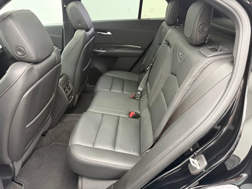 Used 2022 Cadillac XT4 Sport w/ Comfort Package AWD/4WD image 39