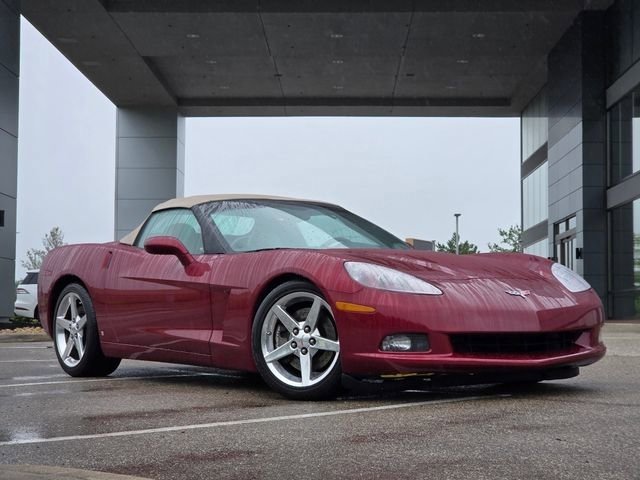 Used 2006 Chevrolet Corvette Convertible w/ Preferred Equipment Group RWD image 2