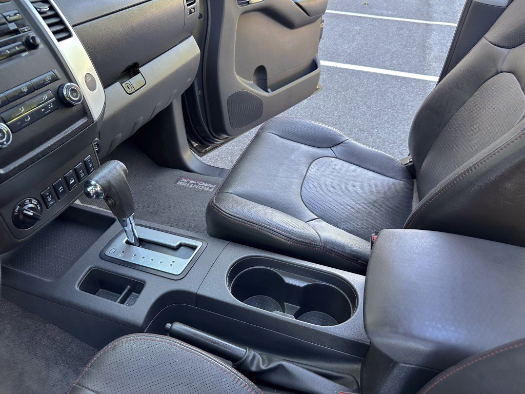 Used 2011 Nissan Frontier PRO-4X w/ Pro-4x Luxury Pkg AWD/4WD image 21