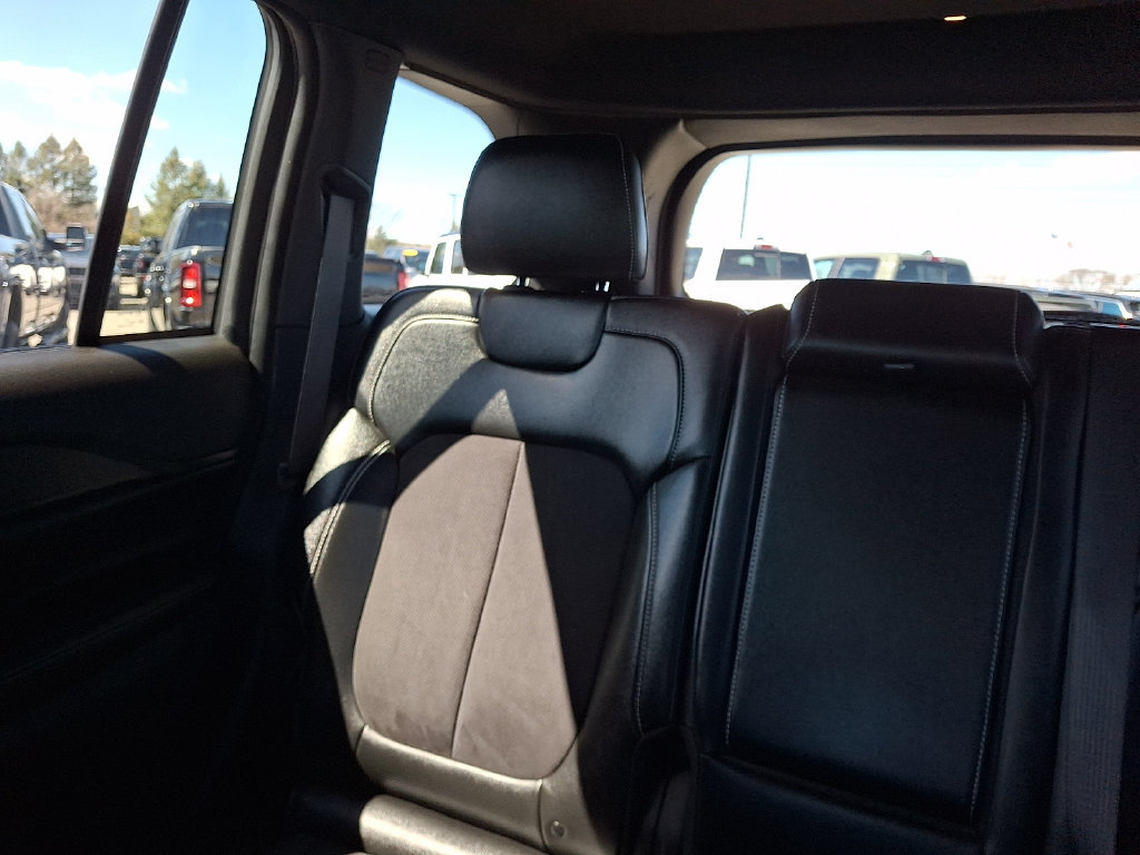 Certified 2024 Jeep Grand Cherokee Altitude AWD/4WD image 19
