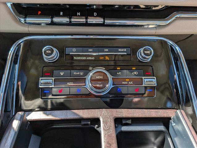 Used 2024 Lincoln Navigator Reserve image 15