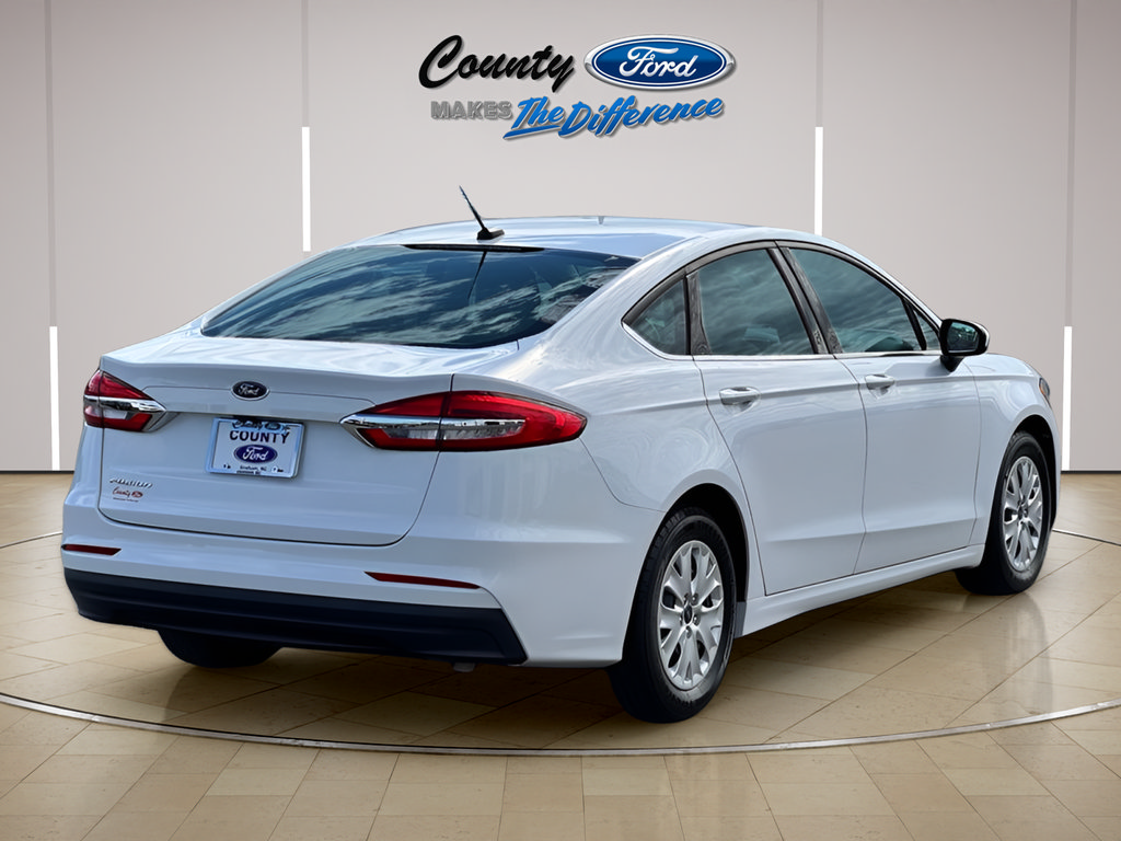 Used 2019 Ford Fusion S FWD image 18