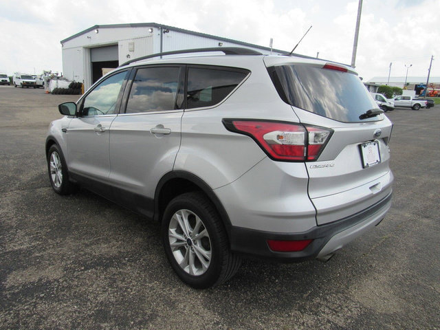 Used 2018 Ford Escape SE w/ Ford Safe & Smart Package FWD image 5