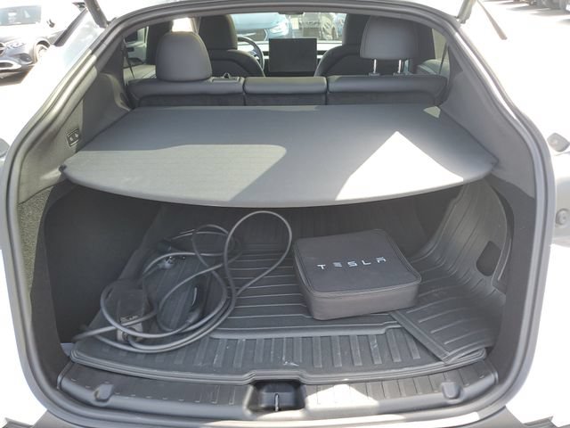 Used 2026 Tesla Model Y AWD image 8