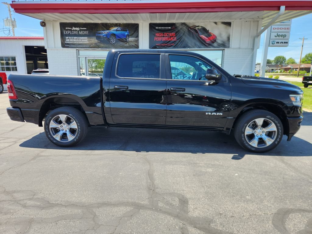 Used 2023 RAM 1500 Laramie AWD/4WD image 2