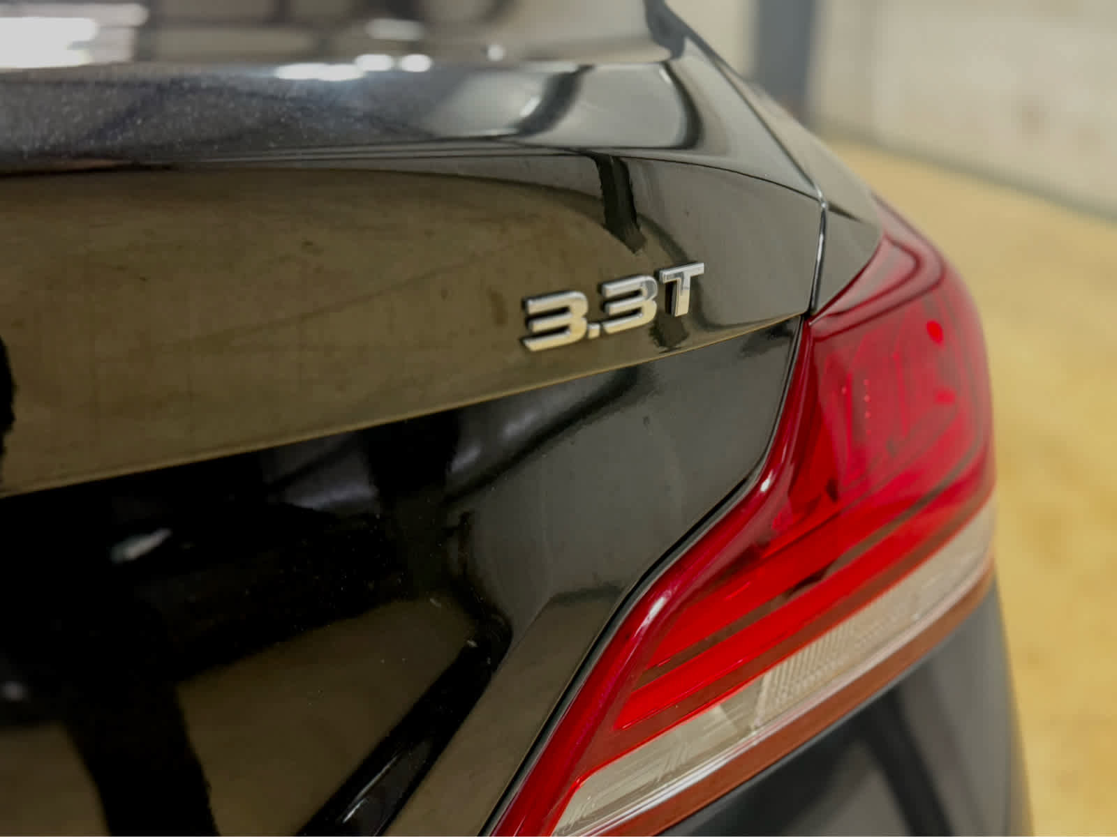 Used 2019 Genesis G70 3.3T Advanced w/ Sport Package image 7