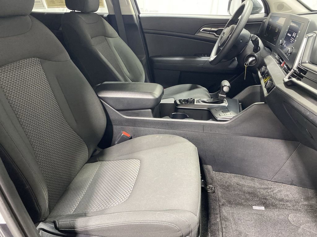 Used 2024 Kia Sportage LX image 24
