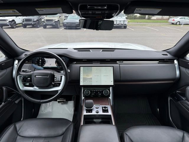 Used 2023 Land Rover Range Rover SE image 35