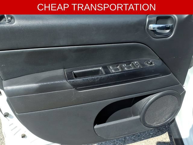 Used 2016 Jeep Compass Sport w/ Power Value Group FWD image 9