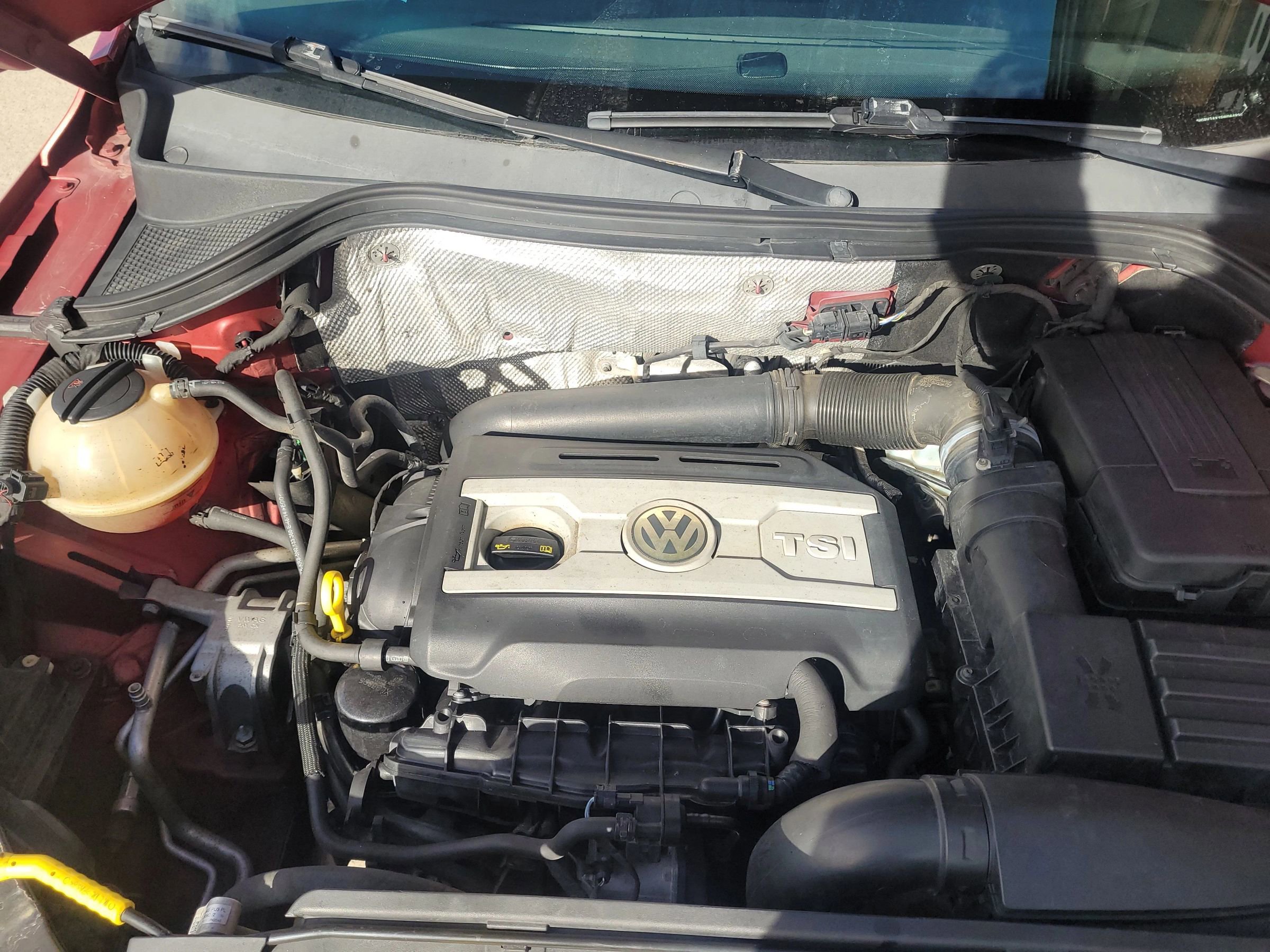 Used 2015 Volkswagen Tiguan S image 9