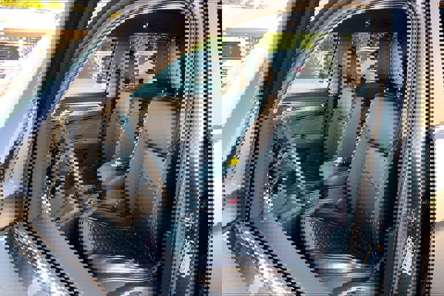 Used 2023 Volkswagen Atlas SE image 8