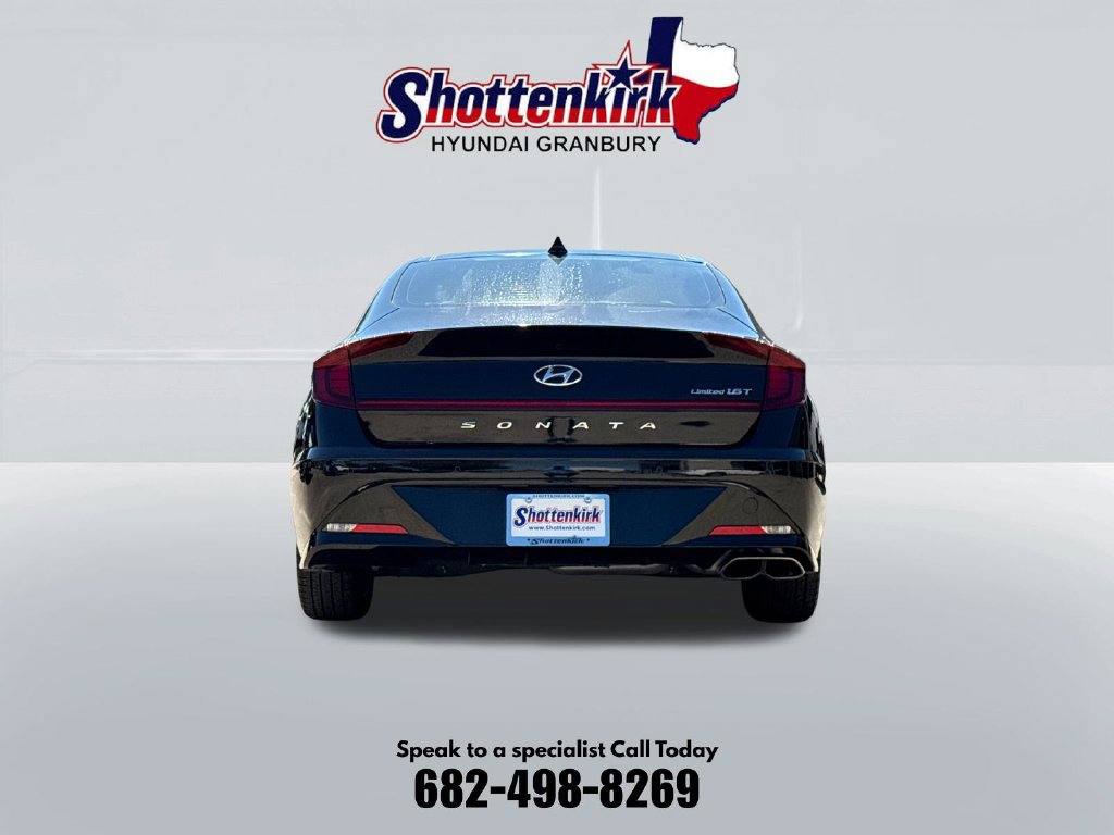 Used 2023 Hyundai Sonata Limited w/ Preferred Accessory Package FWD image 7