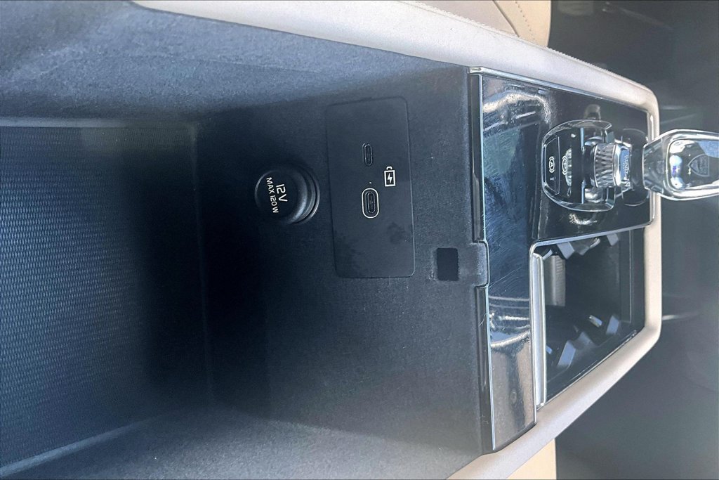 Used 2026 Volvo XC90 B6 Plus AWD/4WD image 34