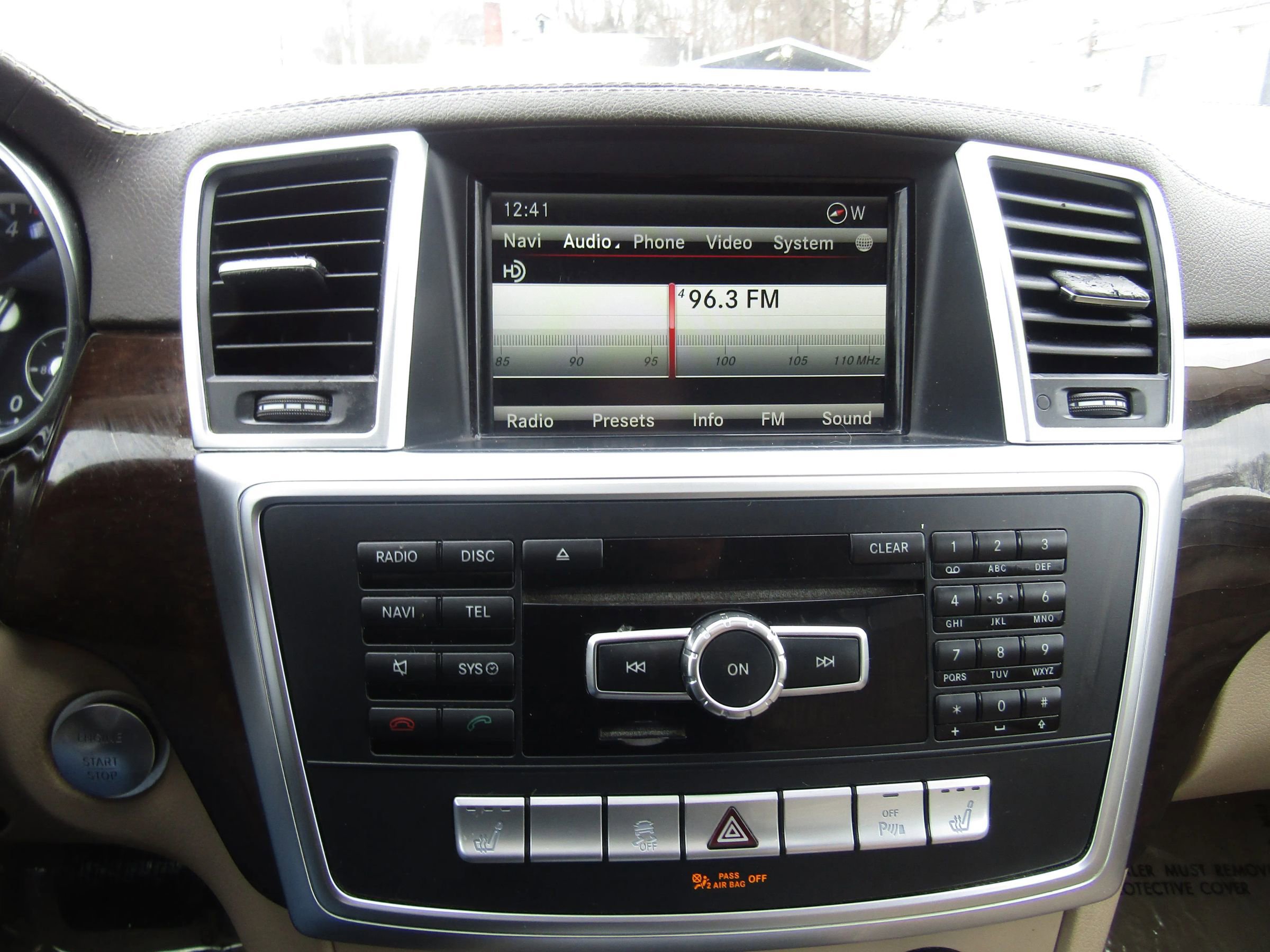 Used 2015 Mercedes-Benz GL 320 BlueTEC 4MATIC image 24