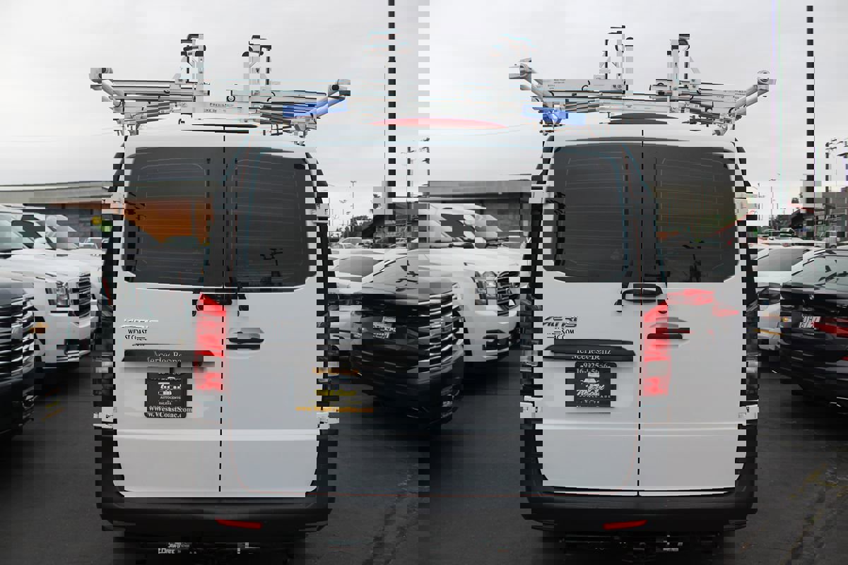 Used 2016 Mercedes-Benz Metris image 6