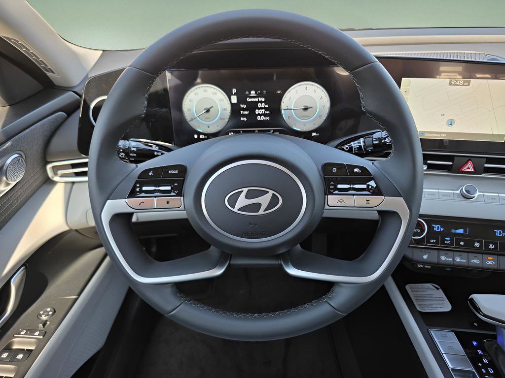 New 2026 Hyundai Elantra Limited FWD image 16