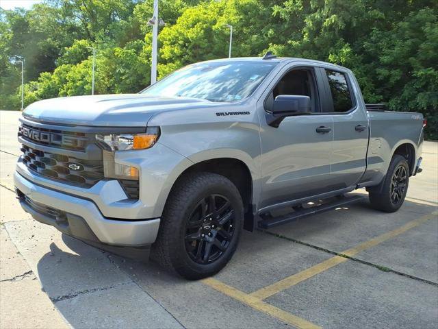 Used 2023 Chevrolet Silverado 1500 Custom w/ LPO, Dark Essentials Package AWD/4WD image 4