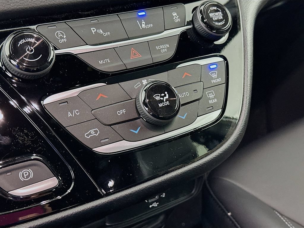 New 2026 Chrysler Voyager LX FWD image 20